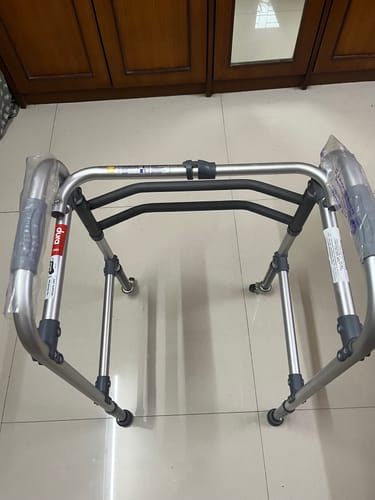 Customer photo review of Dura Max Walker with Wheels | (Aluminium) Foldable Walking Aid | Adjustable Height  | Light Weight | With Premium Grade Rubber Shoes and PVC Grip (Grey)