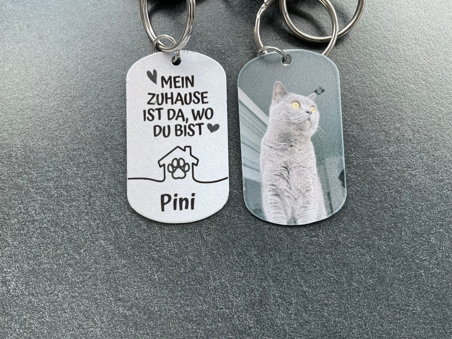 Customer photo review of Mein Zuhause - Individueller Dog Tag Schlüsselanhänger