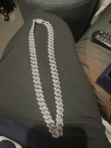 Customer photo review of Prong Link Chain (white gold) 13mm