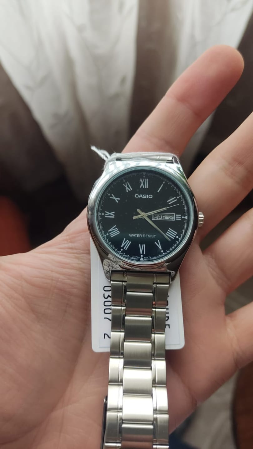 Customer photo review of Reloj Casio Análogo MTP-V006D-1B Plateado