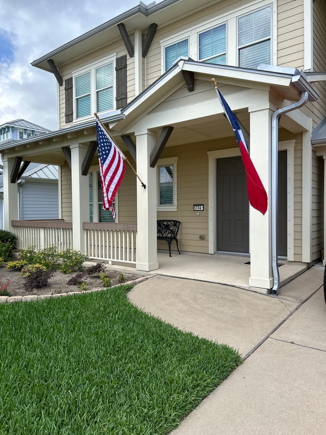 Customer photo review of 3' x 5' Texas Flag Set