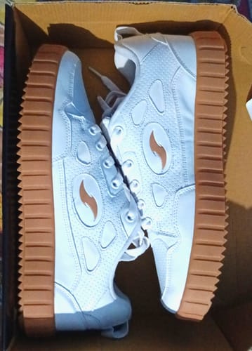 Customer photo review of Daniel Off White Men's casual sneaker