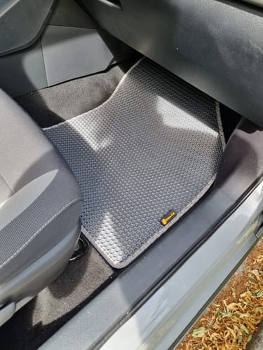 Customer photo review of Dywaniki samochodowe na zamówienie - Przód i tył