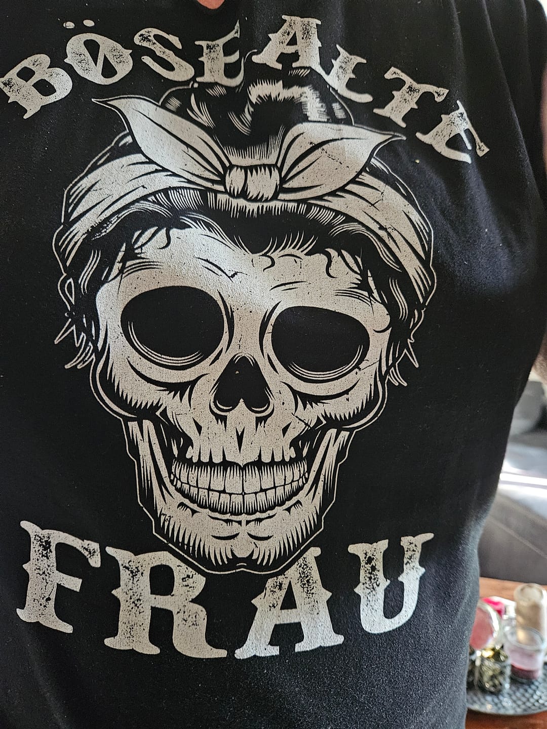 Customer photo review of Böse alte Frau - Damen T-Shirt