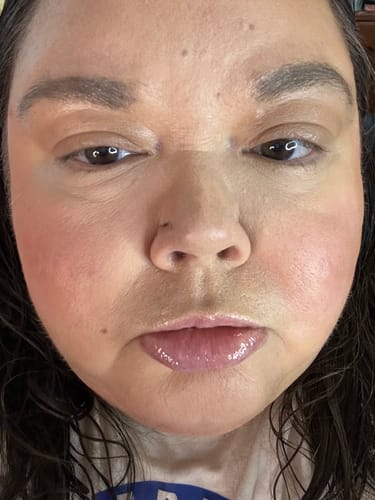 Customer photo review of Cameo Concealer - Extra Light Porcelain