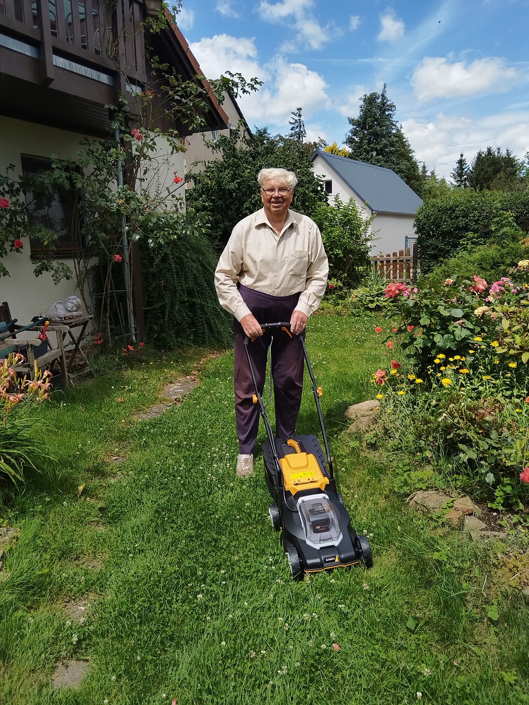 Customer photo review of Lawn mower 18V