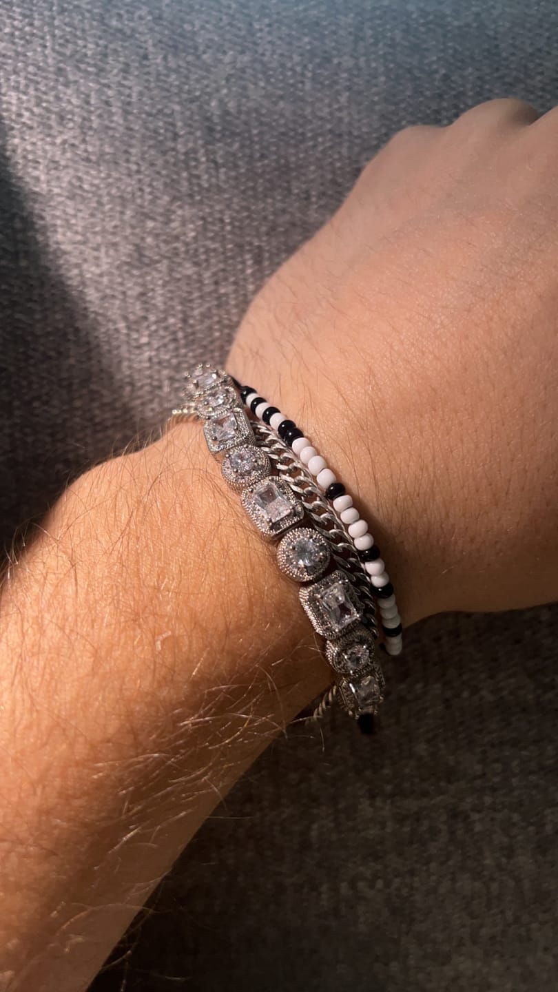 Customer photo review of EMERALD CLUSTERED TENNIS BRACELET - WHITE GOLD