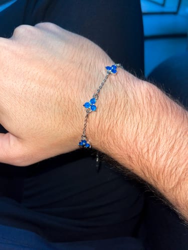 Customer photo review of OCEAN CLOVER BRACELET