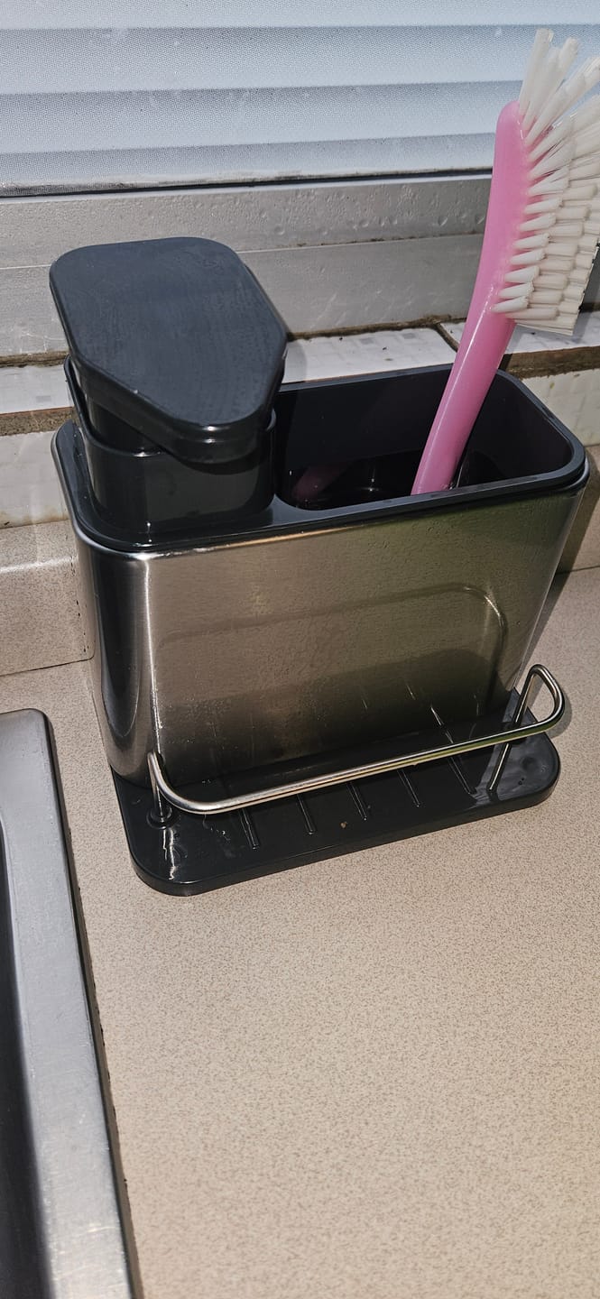 Customer photo review of Dispensador De Lavalozas Jabón Y Porta Esponja Organizador 3 en 1