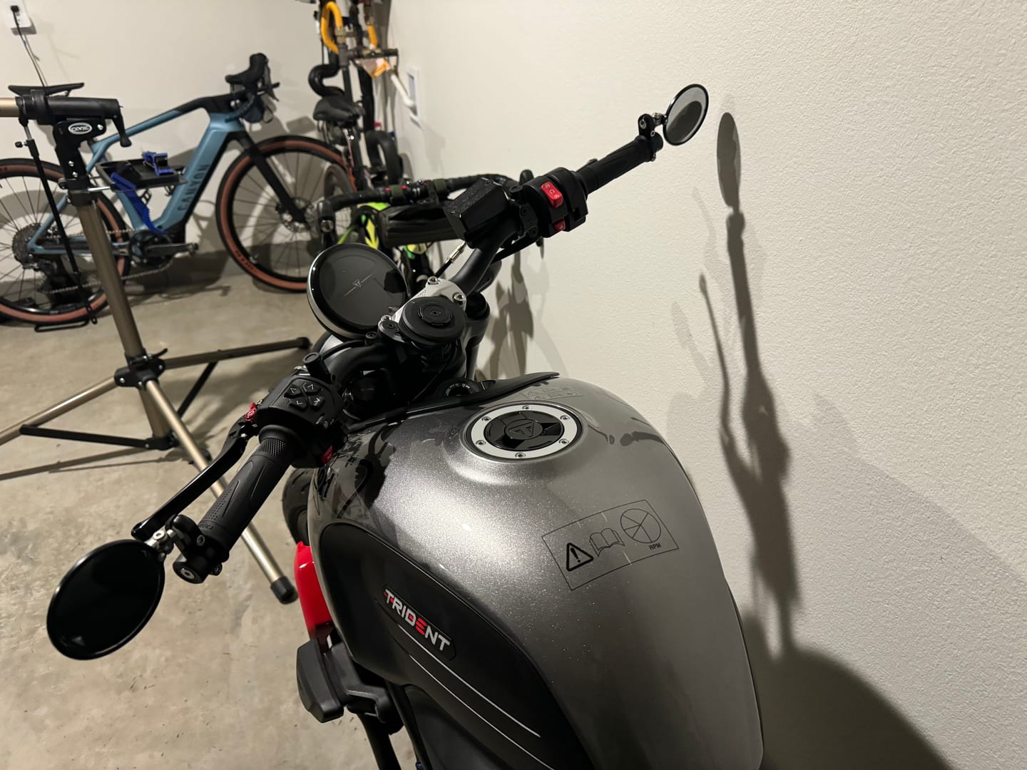 Customer photo review of Triumph Bar End Finishers & Mirror Kits - 7/8” Handlebar Triumph Models