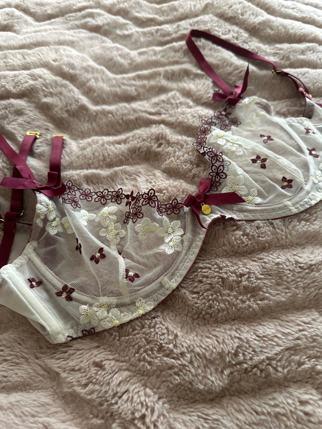 Customer photo review of Riley Bra Wine