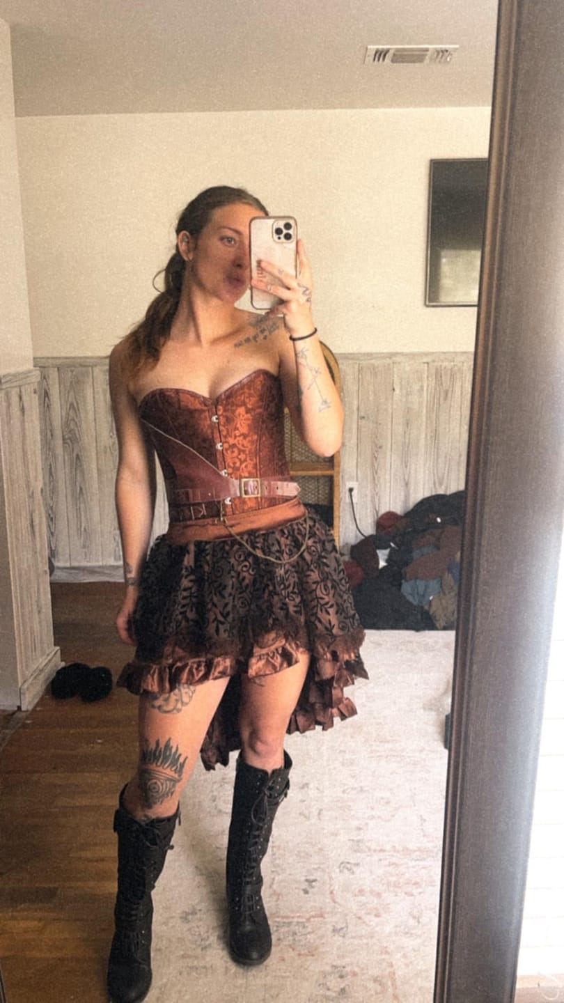 Customer photo review of Short steampunk skirt