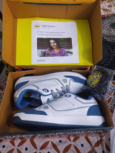 Customer photo review of HARVEY Wht T.Blue Red Men's casual sneaker
