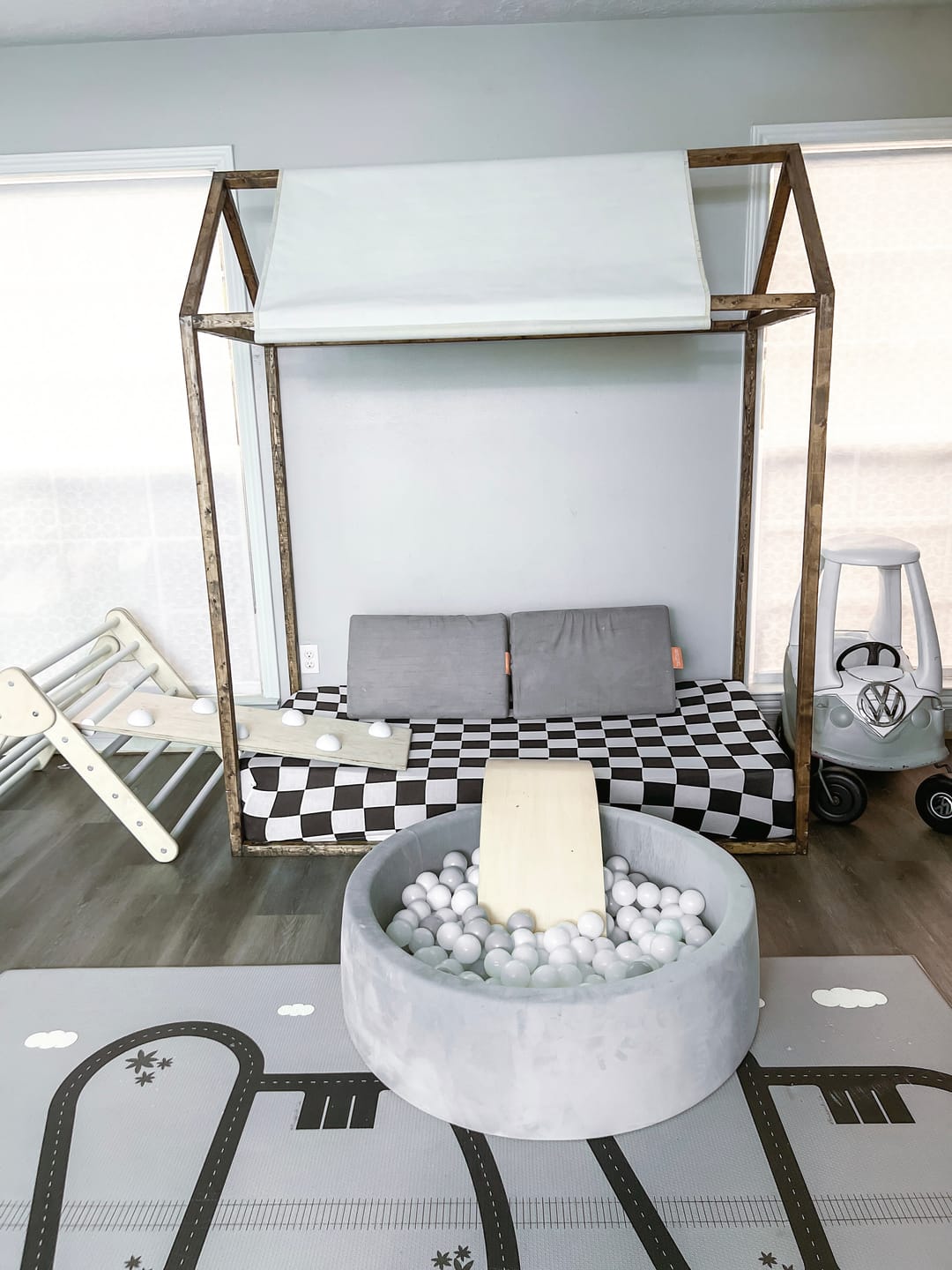 Customer photo review of Bamboo Crib Sheet - Venice