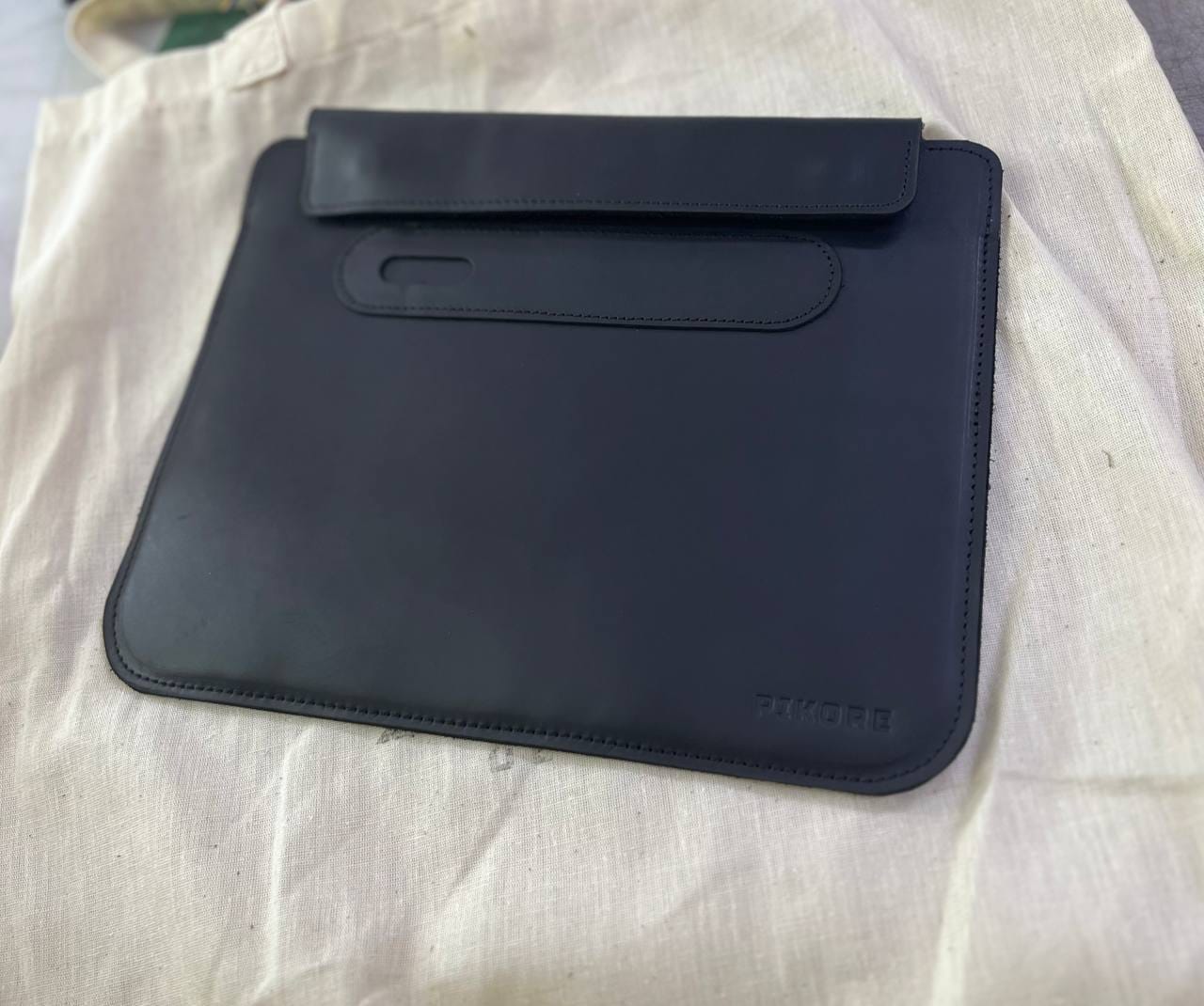 Customer photo review of Ipad & Tablet Case #1