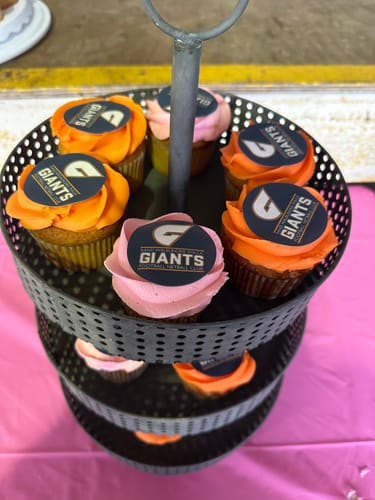 Customer photo review of 15 x 5 cm Pre-cut Standard Cupcake Custom Edible Icing Images