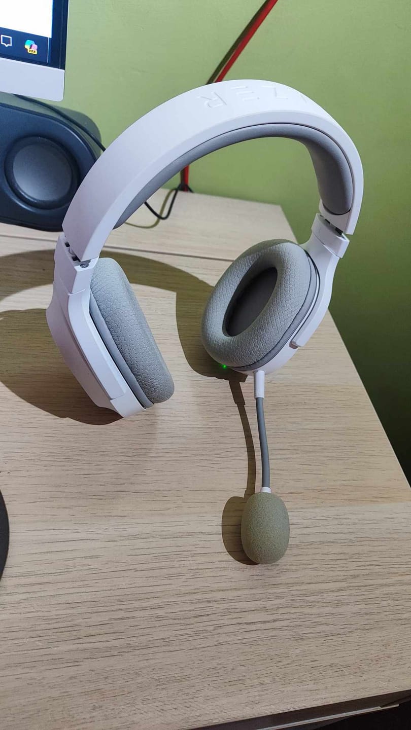 Customer photo review of Audifono Razer Barracuda X Wireless Y Bluetooth 2022 White