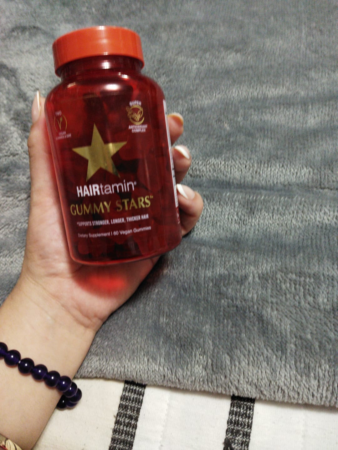 Customer photo review of HAIRtamin Gummy Stars