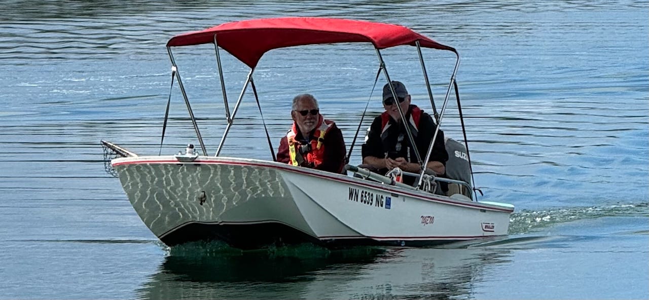 Customer photo review of Stainless Bimini Top - Fits Boston Whaler 13, 15, 17 Classics And 130 Sport