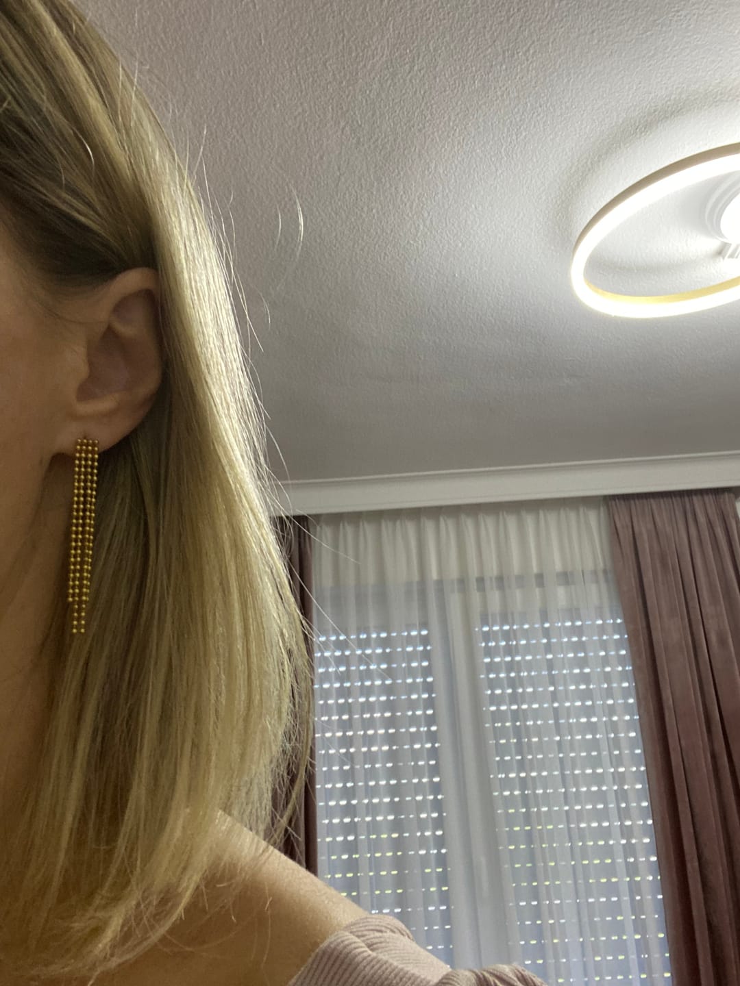 Customer photo review of Hanging Beads Ohrstecker | 18K vergoldet