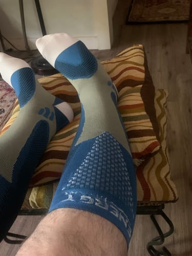 Customer photo review of High Graduated Compression Socks 20-30mmHg (Pack of 2)