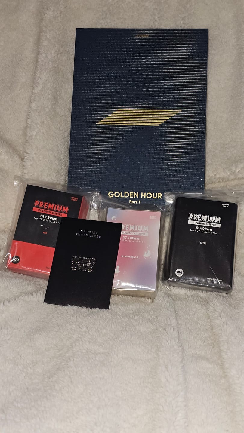 Customer photo review of COLORED PHOTOCARD SLEEVES - 61x91mm