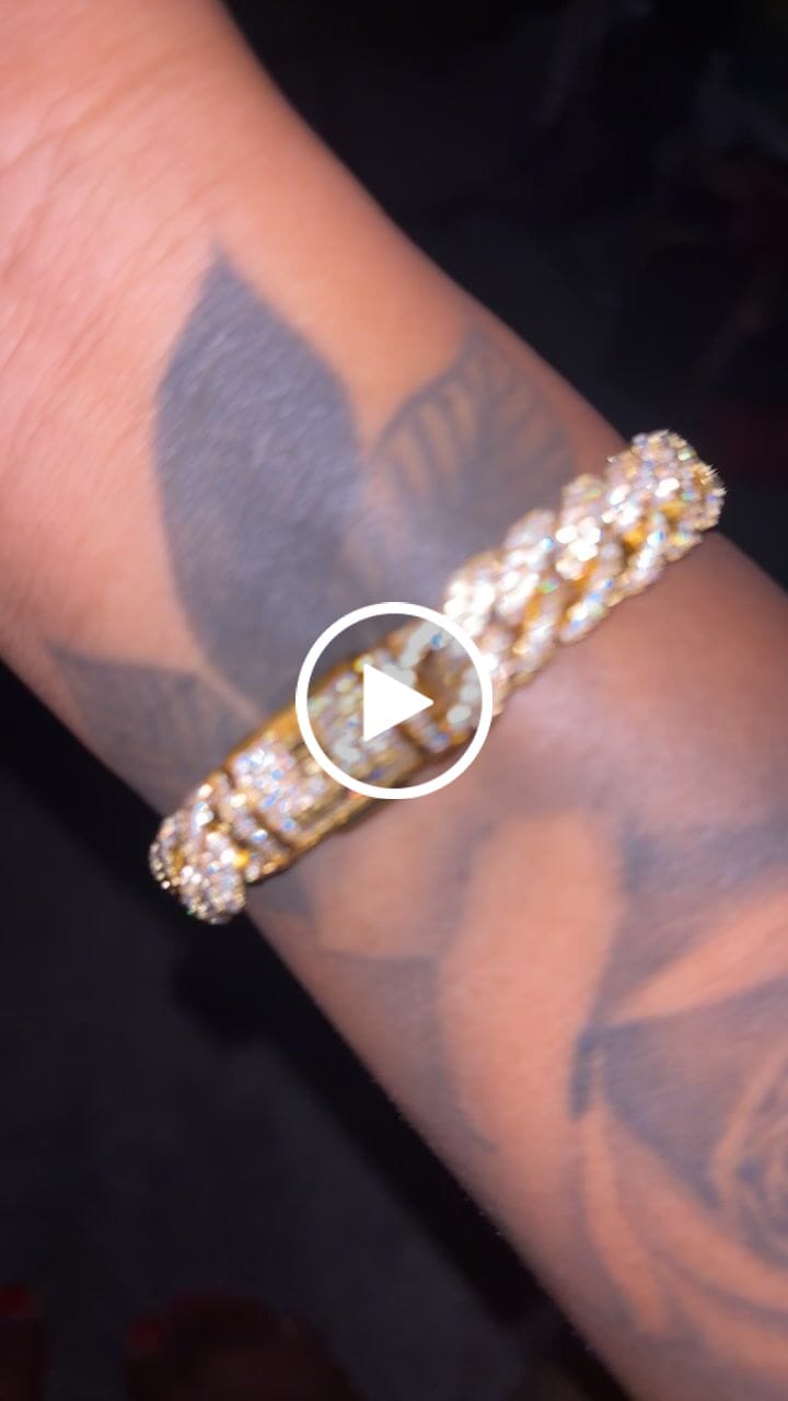 Customer video review of 8mm Iced Cuban Link Bracelet - Gold