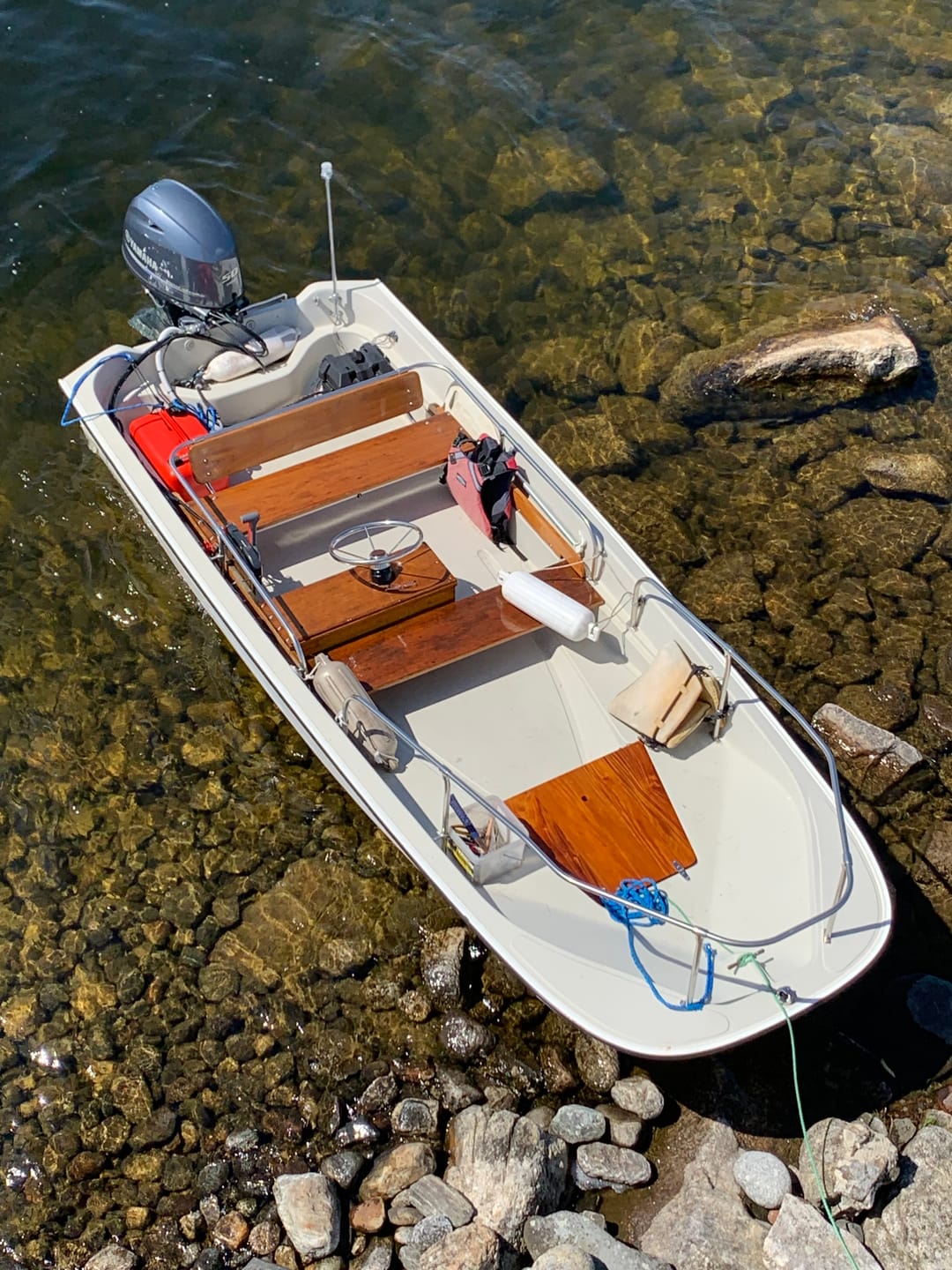 Customer photo review of Boston Whaler Mahogany Bow Hatch - Fits Classic 15' 1976 - 1999