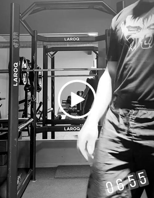 Customer video review of BERSERK GUTS GRINNING TEE