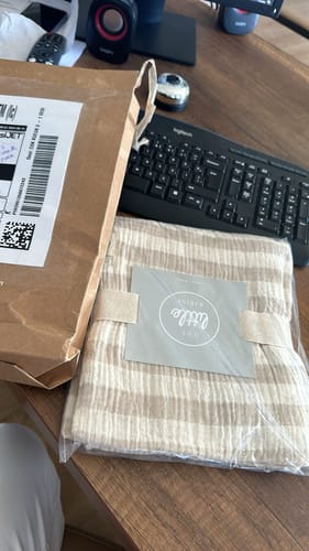 Customer photo review of Stripy Muslin 100x100 Bej