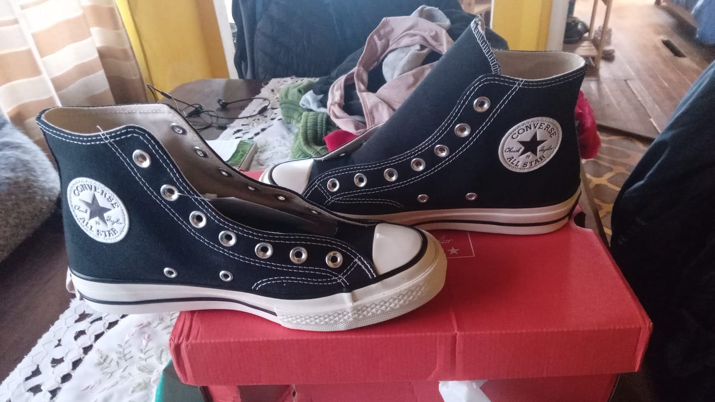 Customer photo review of Zapatillas Converse Chuck 70 Hi Negro Blanco
