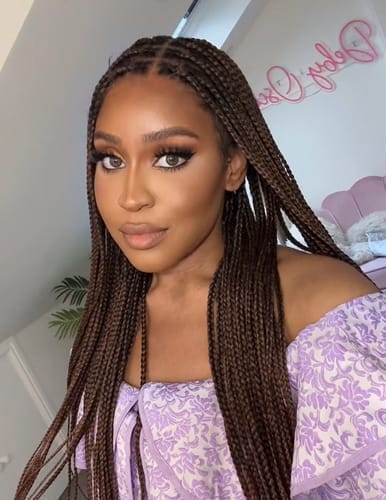 Customer photo review of Kora - Pre Bleached Human Hair Lace Lightweight Knotless Swiss HD Lace Box Braided Wig 100 Strands