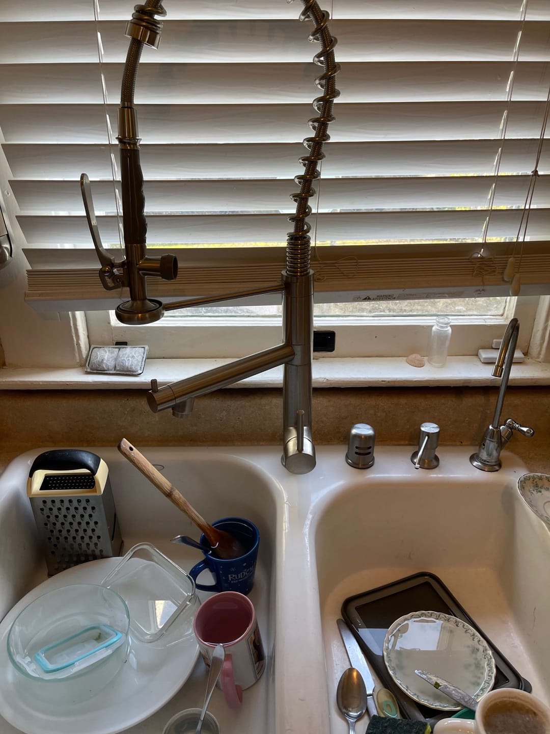 Customer photo review of Gothenburg - Pull Down Spray Dual Handle Swivel Spout Kitchen Faucet