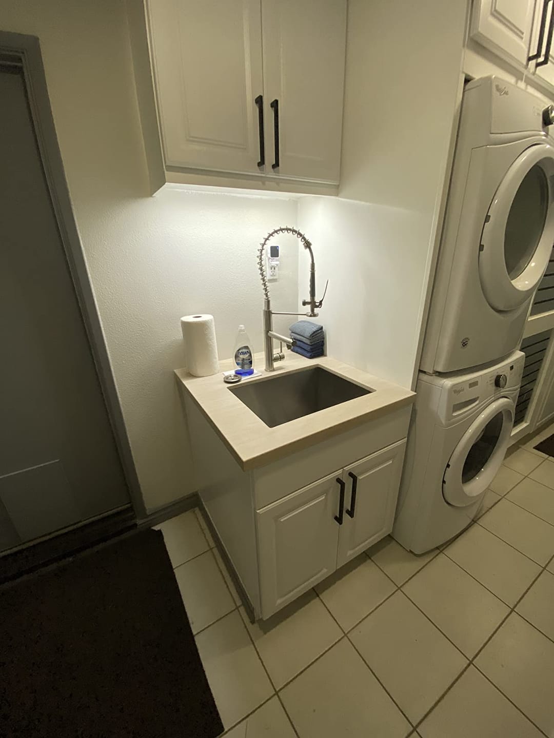 Customer photo review of Gothenburg - Pull Down Spray Dual Handle Swivel Spout Kitchen Faucet