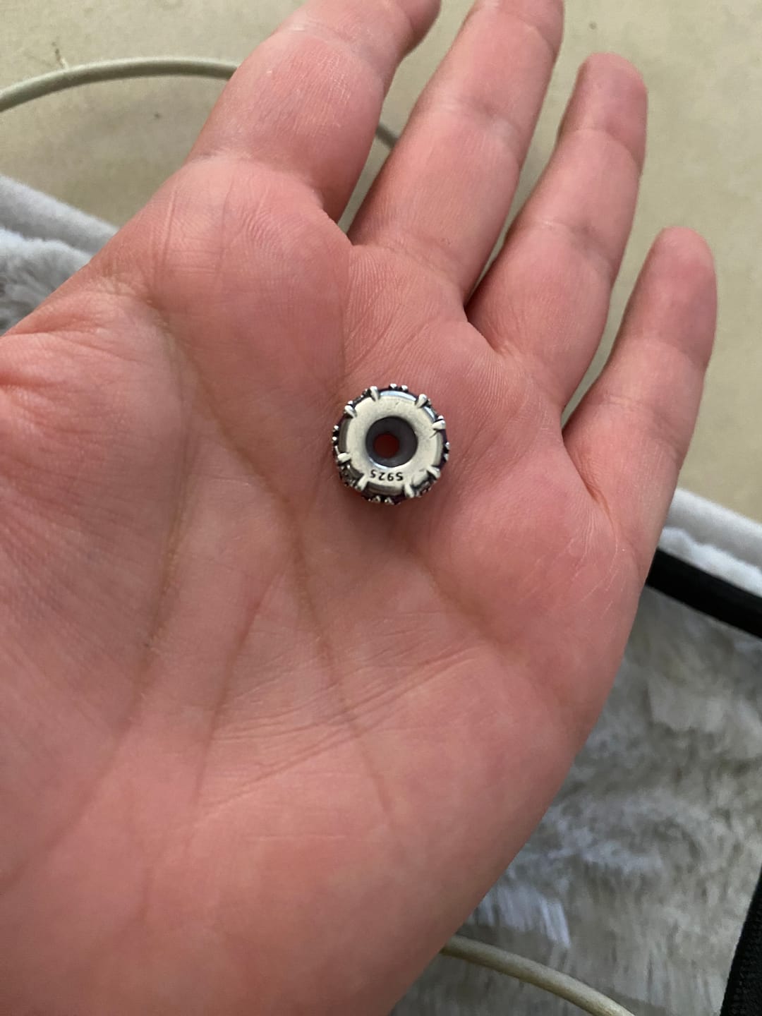 Customer photo review of Charm Abalorio de Amatista