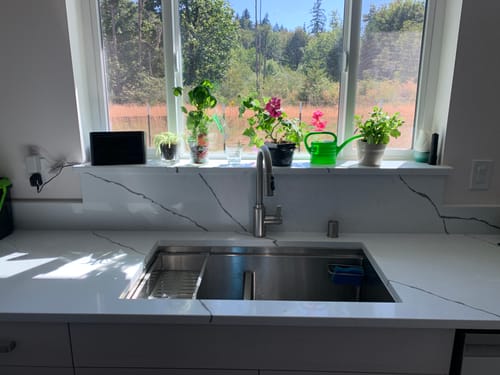 Customer photo review of 34" Workstation Sink - Double Bowl - Large Bowl Right (5LD34R)