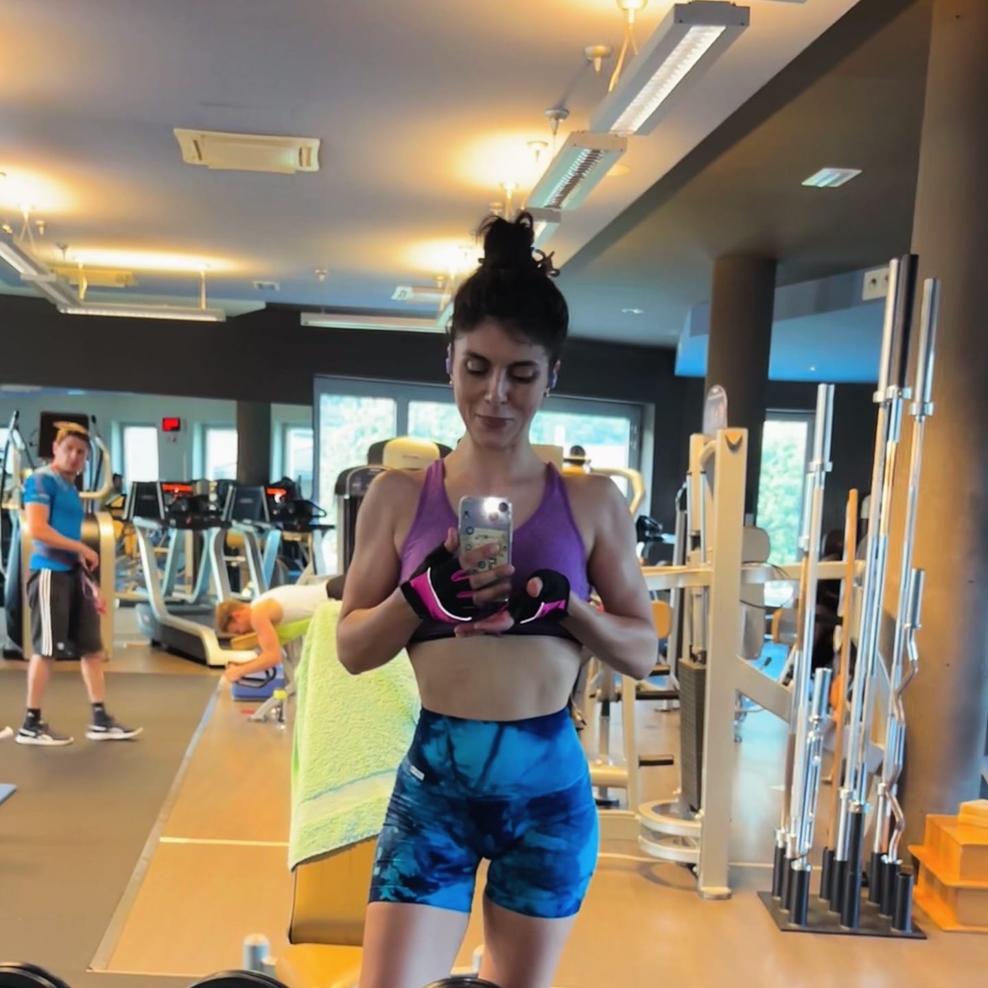 Customer photo review of Shorts Elements Acqua Turchese Blu