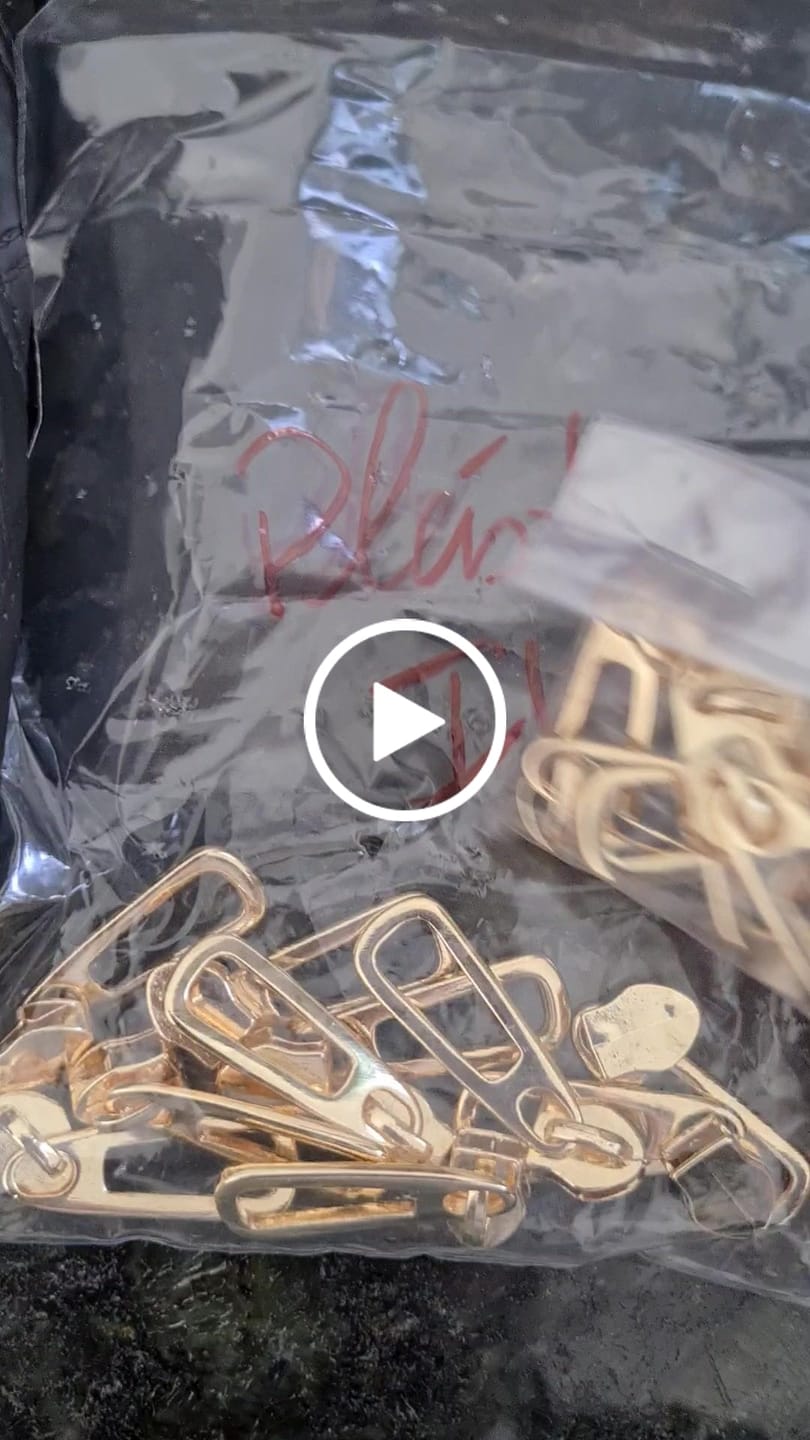 Customer video review of PUXADOR VAZADO N°6 C/CARRINHO DOURADO 10 PEÇAS