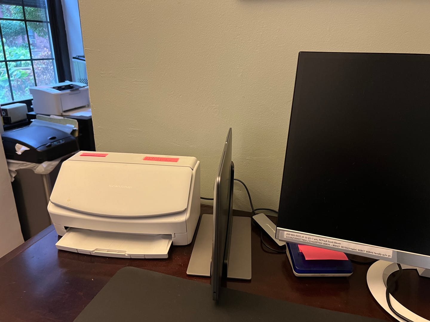 Customer photo review of Ascrono® MacBook Docking Station