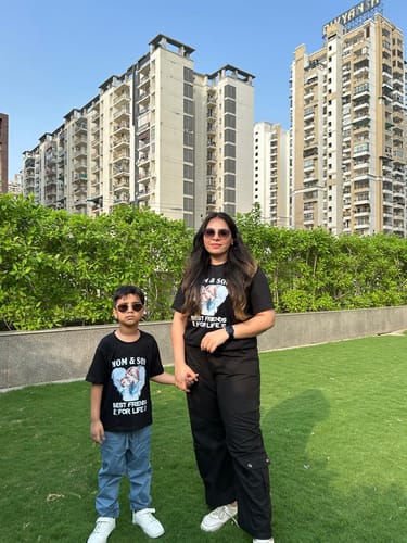 Customer photo review of MOM AND SON BEST FRIEND - KIDS SHIRT