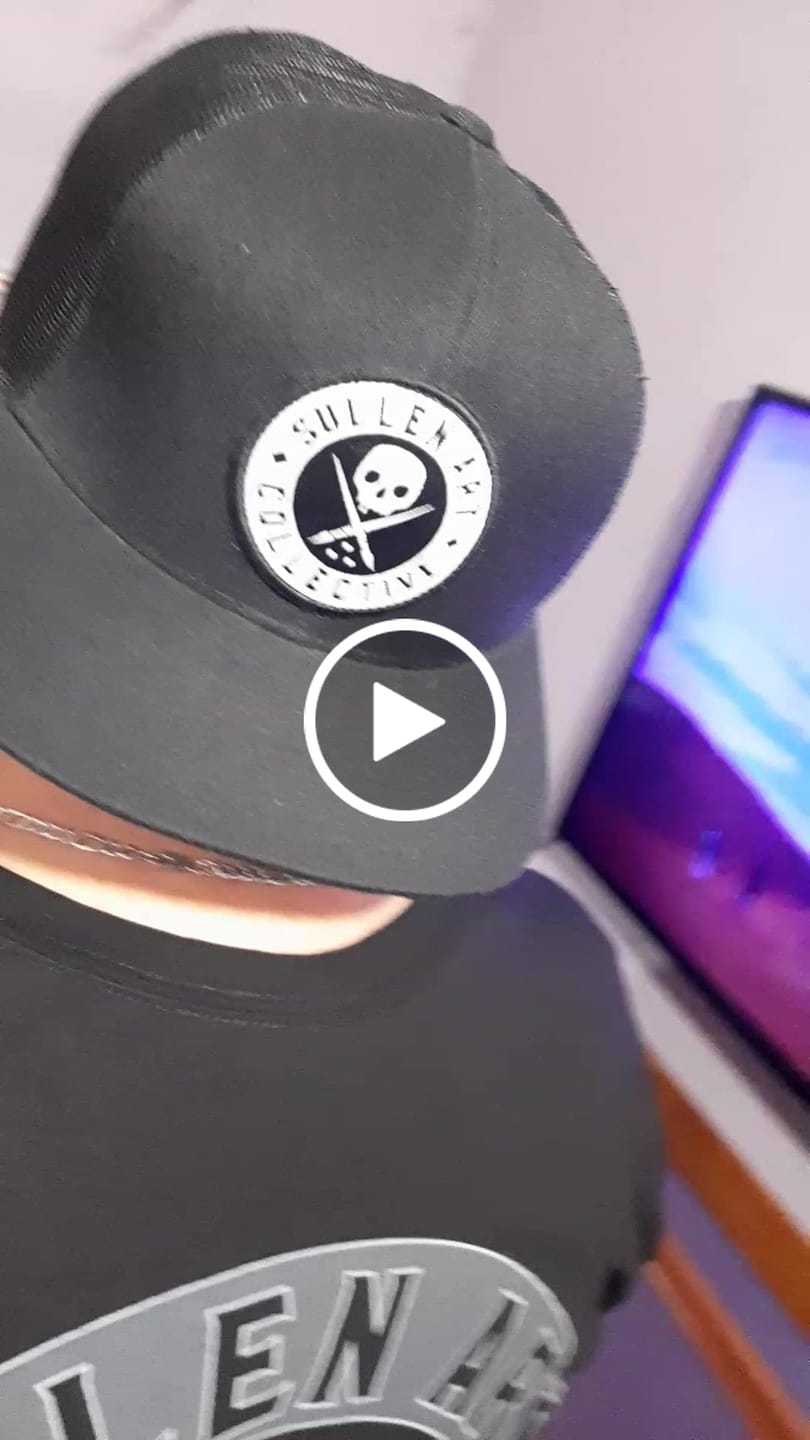 Customer video review of BADGE OF HONOR BLACK LONG SLEEVE