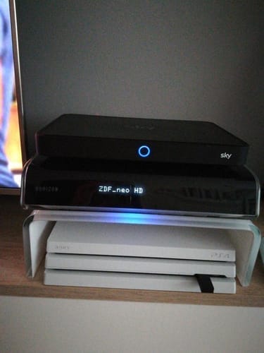Customer photo review of Glas Aufsatz Erhöhung für TV, Bildschirm, PC, Monitor, Laptop - Satiniert