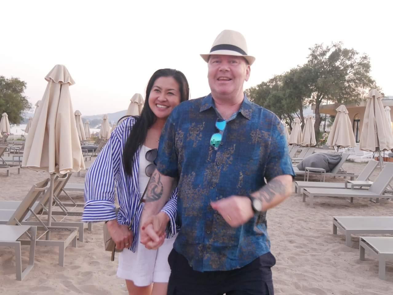 Customer photo review of Men's Blue Cotton Vintage Short Sleeve Summer Button Up Shirt
