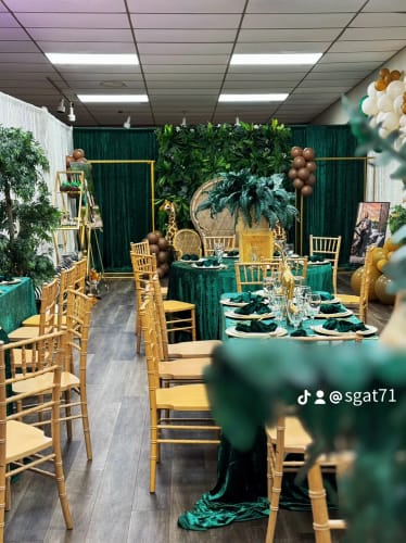 Customer photo review of 5D Green Jungle Fabric Artificial Flower Wall Party Decor Outdoor