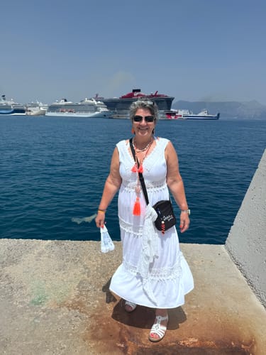 Customer photo review of Tankkleid aus Spitze mit V-Ausschnitt