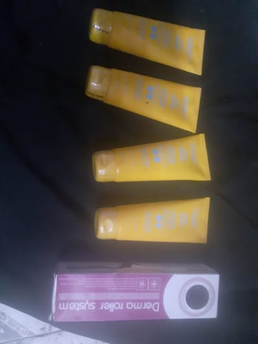 Customer photo review of Hybrid Dewy-Finish Ceramide Sunscreen SPF50 PA++++ | Oil Free