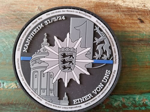 Customer photo review of #EINERVONUNS  Spenden-Patch