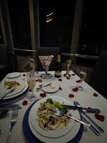 Customer photo review of Cena Romántica