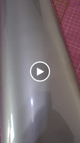 Customer video review of FILME DE RECORTE PRATA 50CM X 50CM