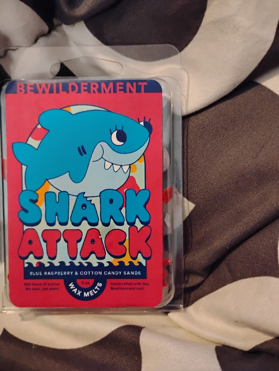 Customer photo review of Shark Attack Wax Melts